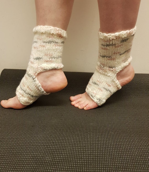 YOGA SOCKS Hand Knit Flip Flop Socks Yoga Socks Pedicure Socks Toe Less  Socks Pilates Socks Modern, Fashion Socks Gift for Girl 