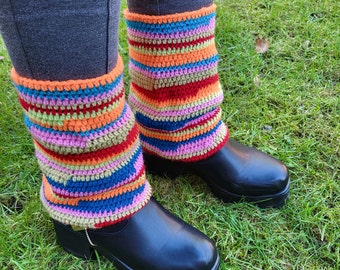 Gehaakte regenboogbeenwarmers: grof gebreide enkelwarmers