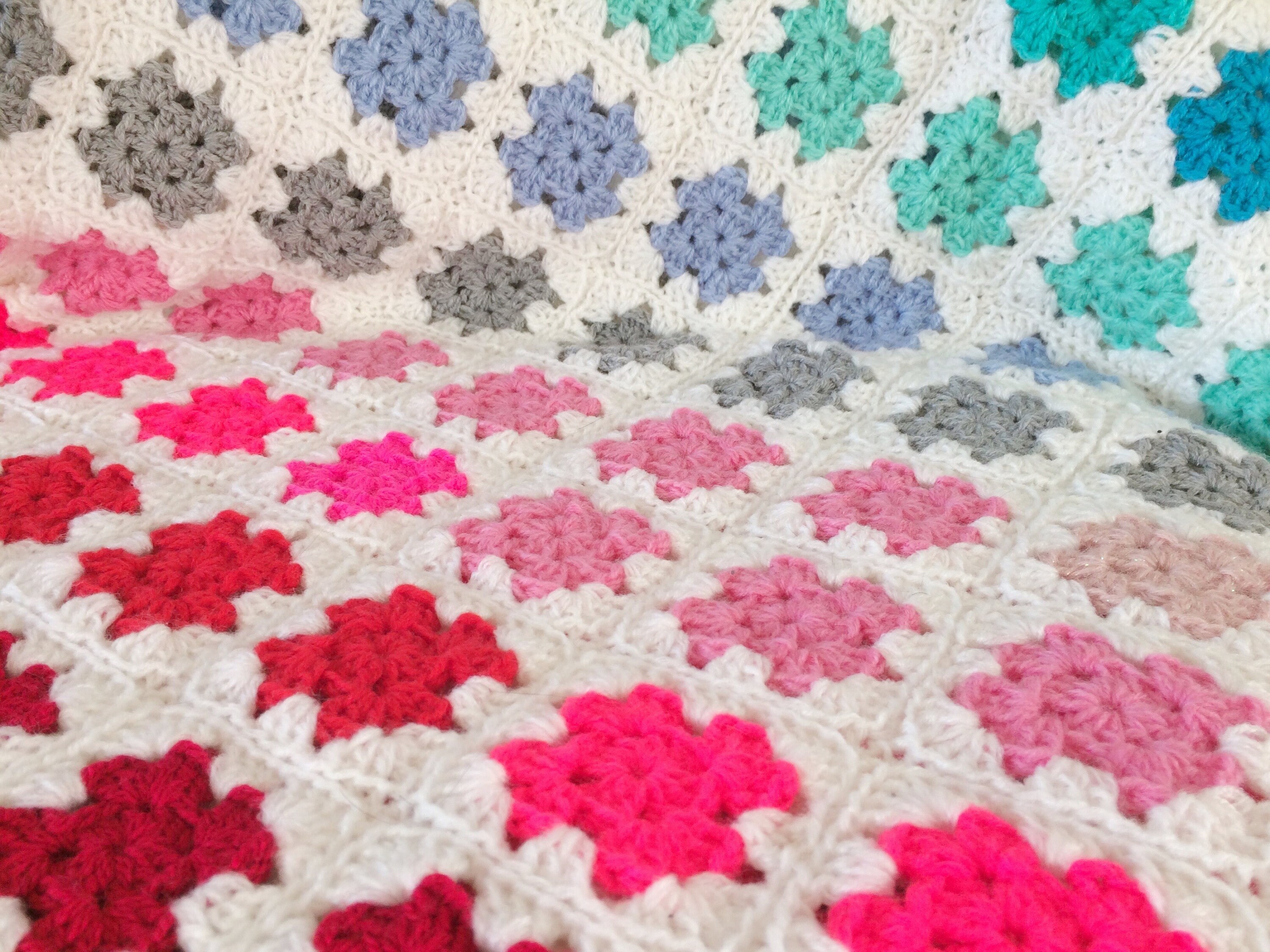 Crochet Blanket / Granny Square Blanket / Retro Blanket / Small Blanket /  Handmade Blanket / Lap Blanket / Cosy Blanket / Crocheted Blanket 