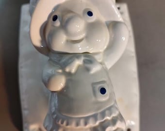 Poppie Fresh Towel Holder