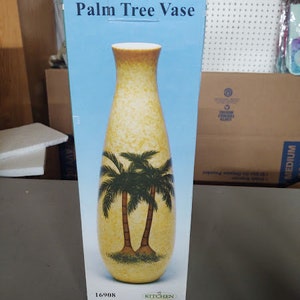 Palm Tree Vase image 1