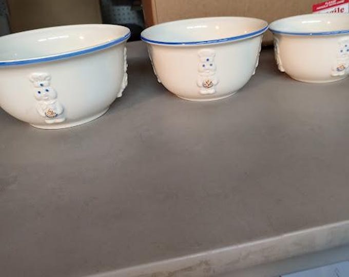 Reduced "tiny flaw" Pillsbury Doughboy Bowls