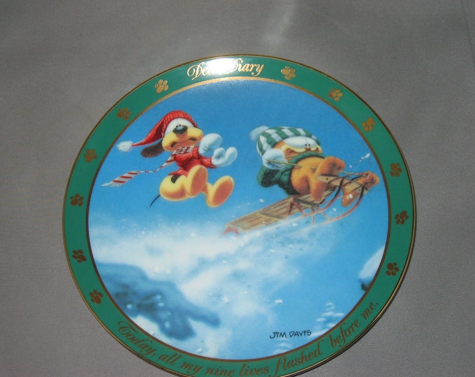 Garfield "Nine Lives" Collector Plate