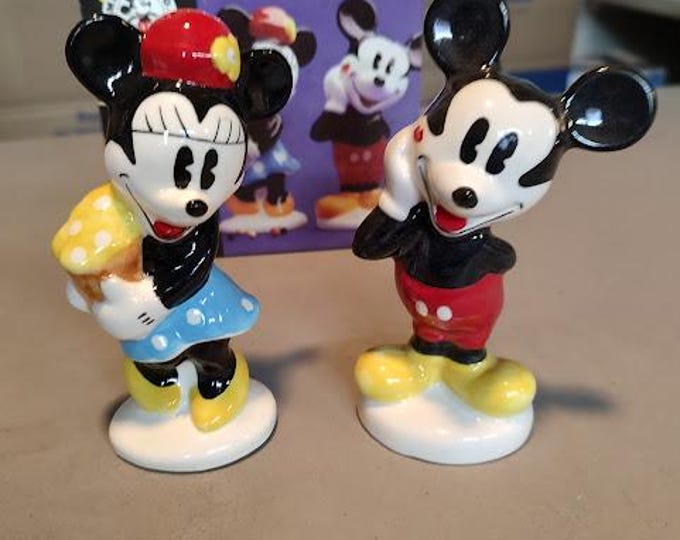 Mickey and Minnie  Salt and Pepper set