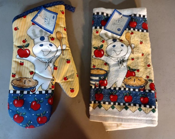 Pillsbury Doughboy Oven Mitt and Towel