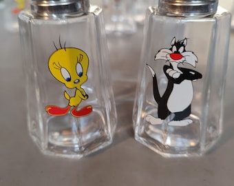 Tweety and Sylvester Salt and Pepper set