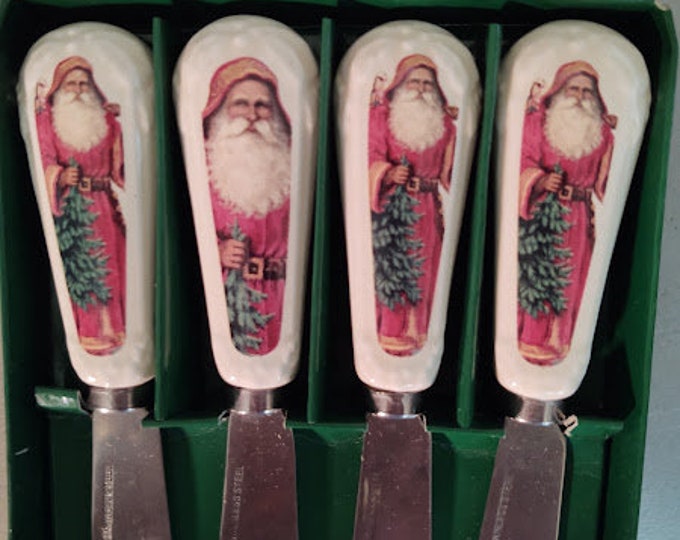 Hallmark Christmas Cheese Plate with Spreaders