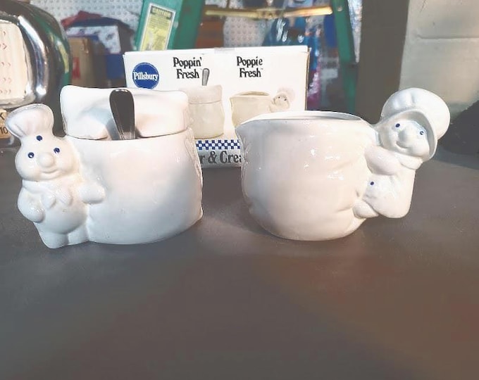 Poppin Fresh Sugar and Creamer set