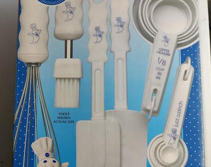 Pillsbury Doughboy 14 Piece Baking Set