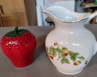 Strawberry Sugar and Creamer