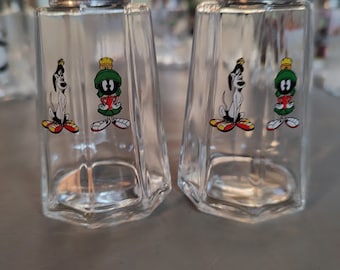 Marvin and K-9 Salt and Pepper set