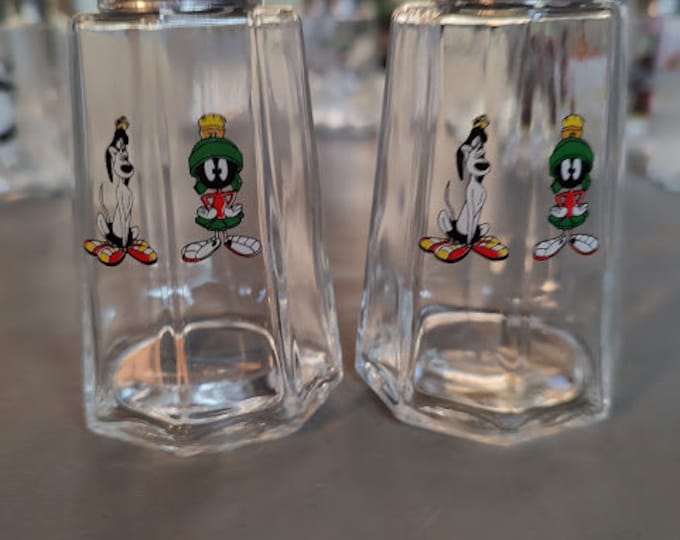 Marvin and K-9 Salt and Pepper set