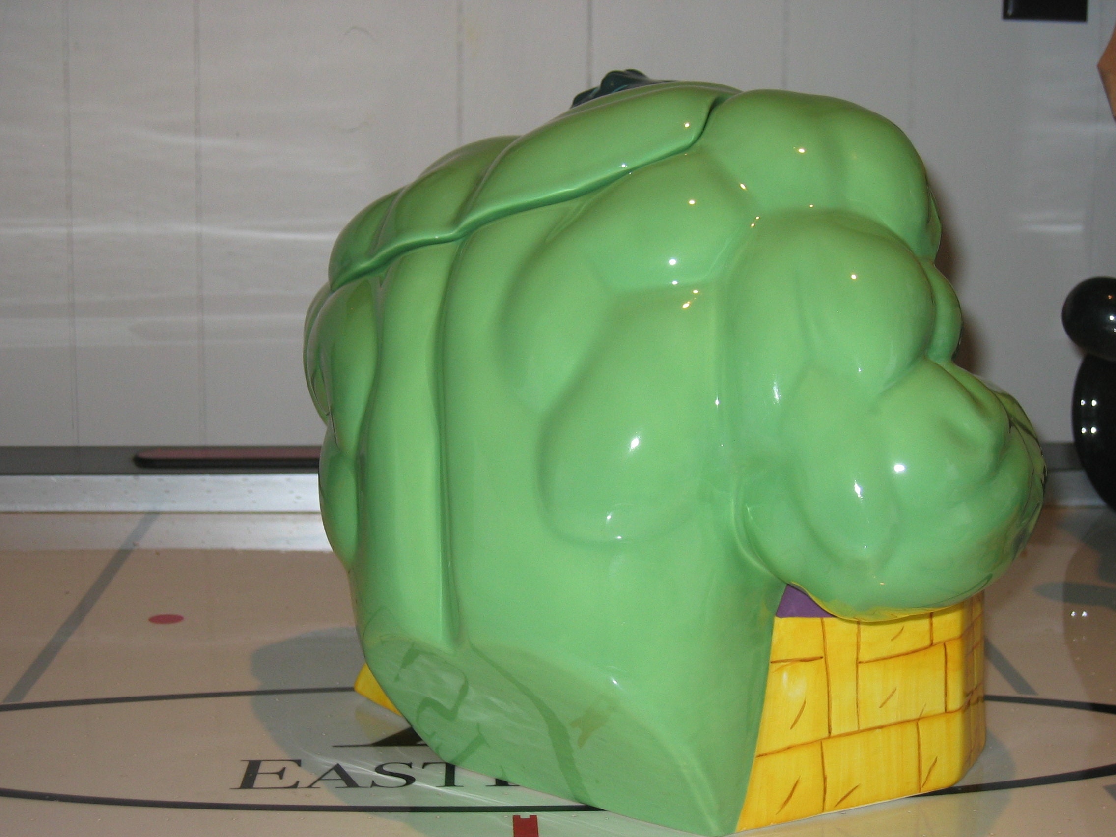 Incredible Hulk Cookie Jar from Star Jars