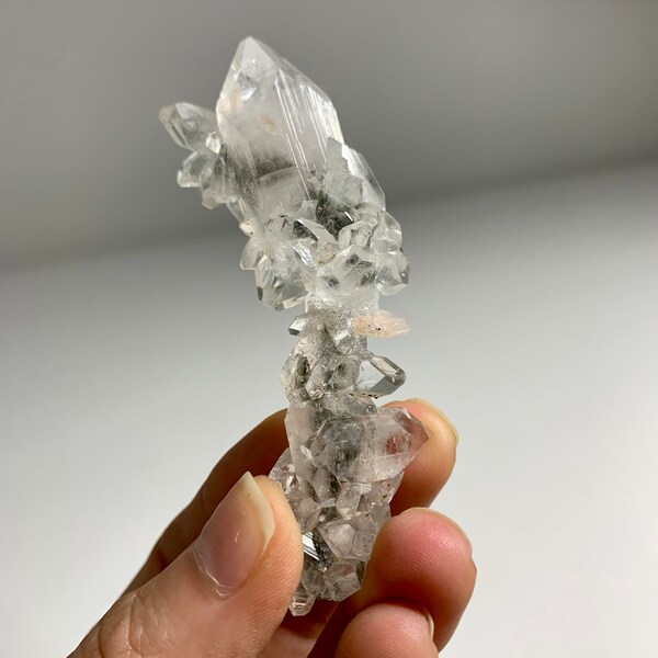 Edelstein Apophyllit mit Chalchedon Stalaktiten !