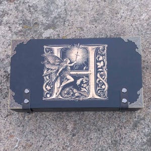 Dice Tray and Tower Custom Quality Engraving Dice Tray Unique Design Handmade Personalized Dice Tower Dice Box and Storage Comic Con Gift