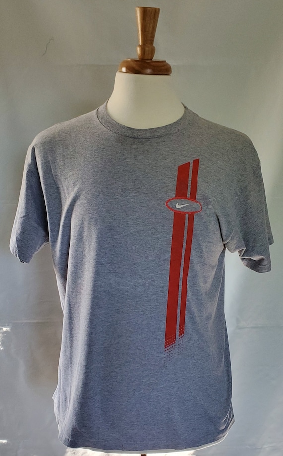 nike t shirt gray