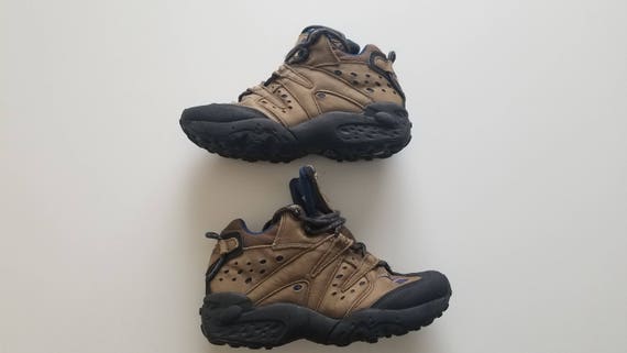 reebok hiking boots