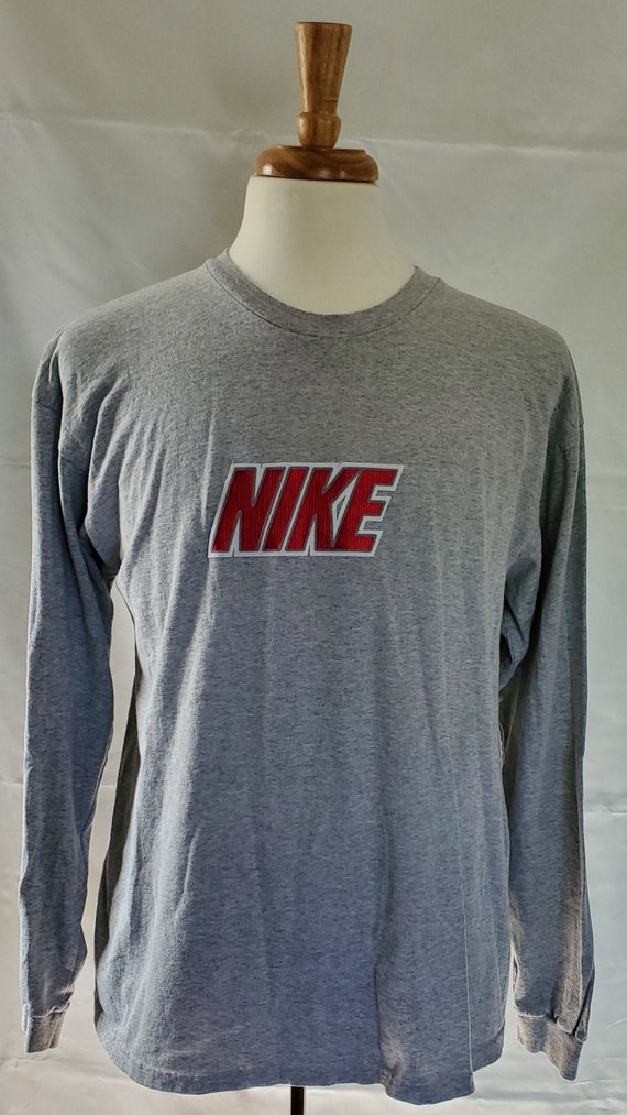 nike box logo t shirt