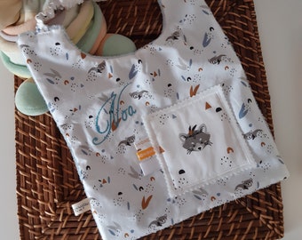 Personalized cotton and microfiber sponge bib