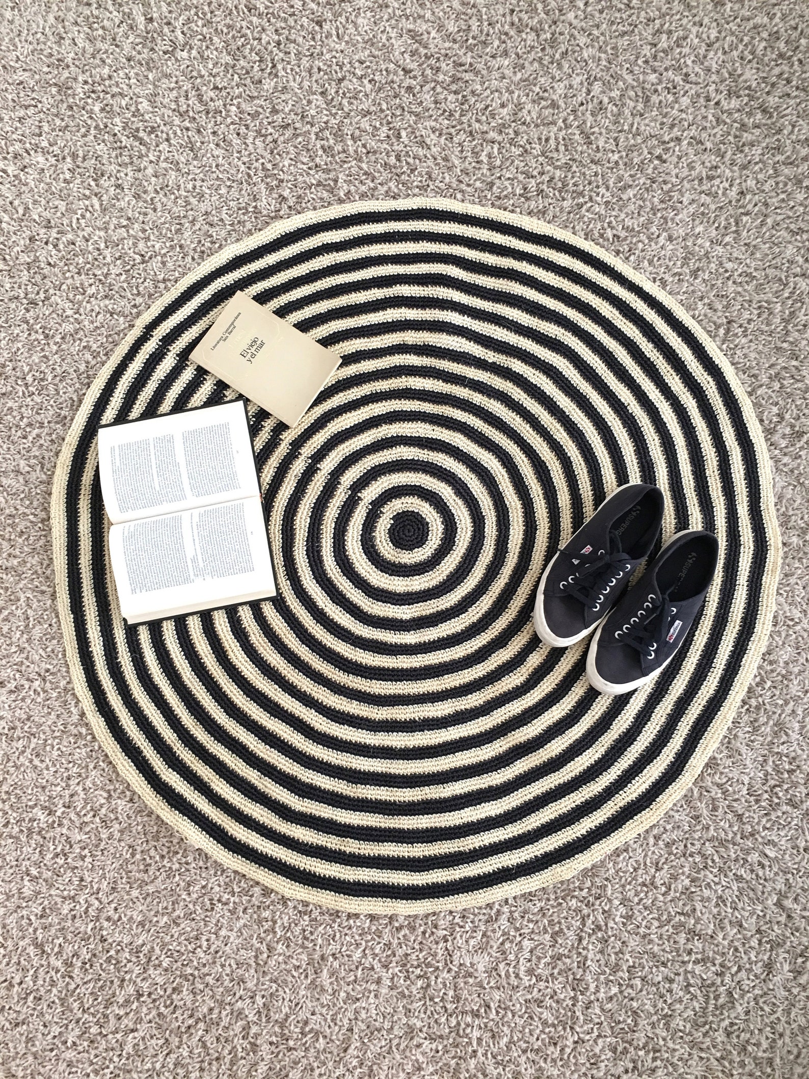 Black White Stripes Handwoven Round Raffia Rug / Flat Handmade Etsy