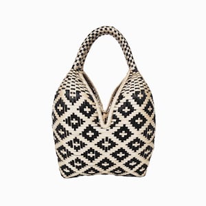 Cuatro Tetas Colombian basket / Raffia Straw basket / Storage Bin / Home Decor / Sustainable
