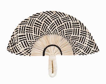 Handwoven Iraca Palm Fan: Colombian Wedding Favor, Beach Decor