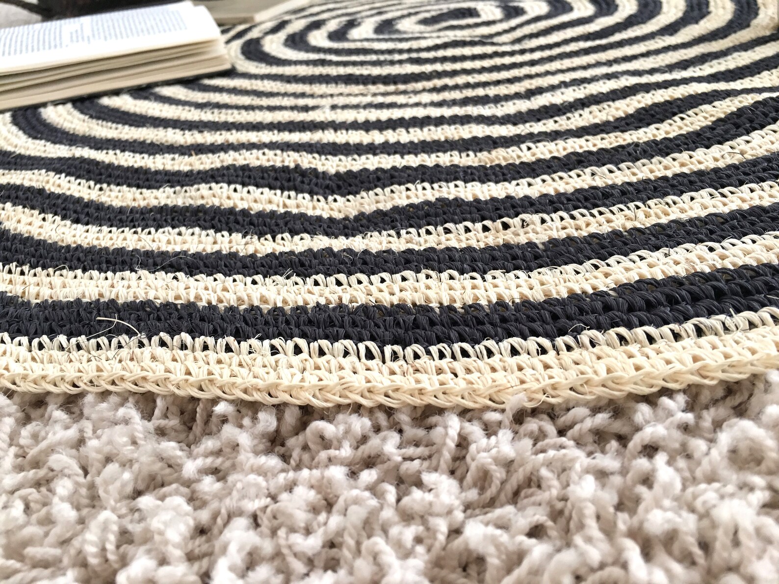 Black White Stripes Handwoven Round Raffia Rug / Flat Handmade Etsy