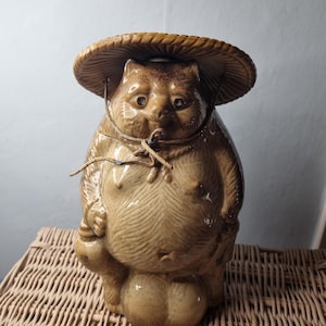 Shigaraki ware Tanuki raccoon dog figurine, height approx 29cm, good luck charm, good luck Tanuki