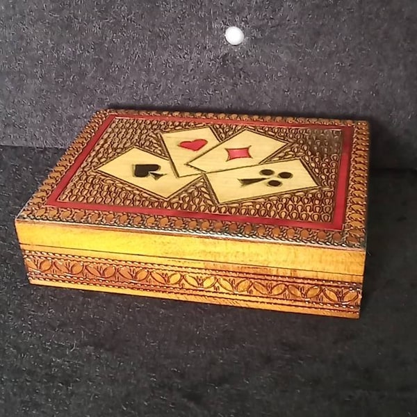 Petite boîte coffret en marqueterie d'époque 19 ème-fr Petite boîte coffret en marqueterie d'époque 19 ème-fr