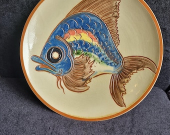 ヴィンテージ プッチデモン 魚皿。スペインのスタジオ陶器の魚皿