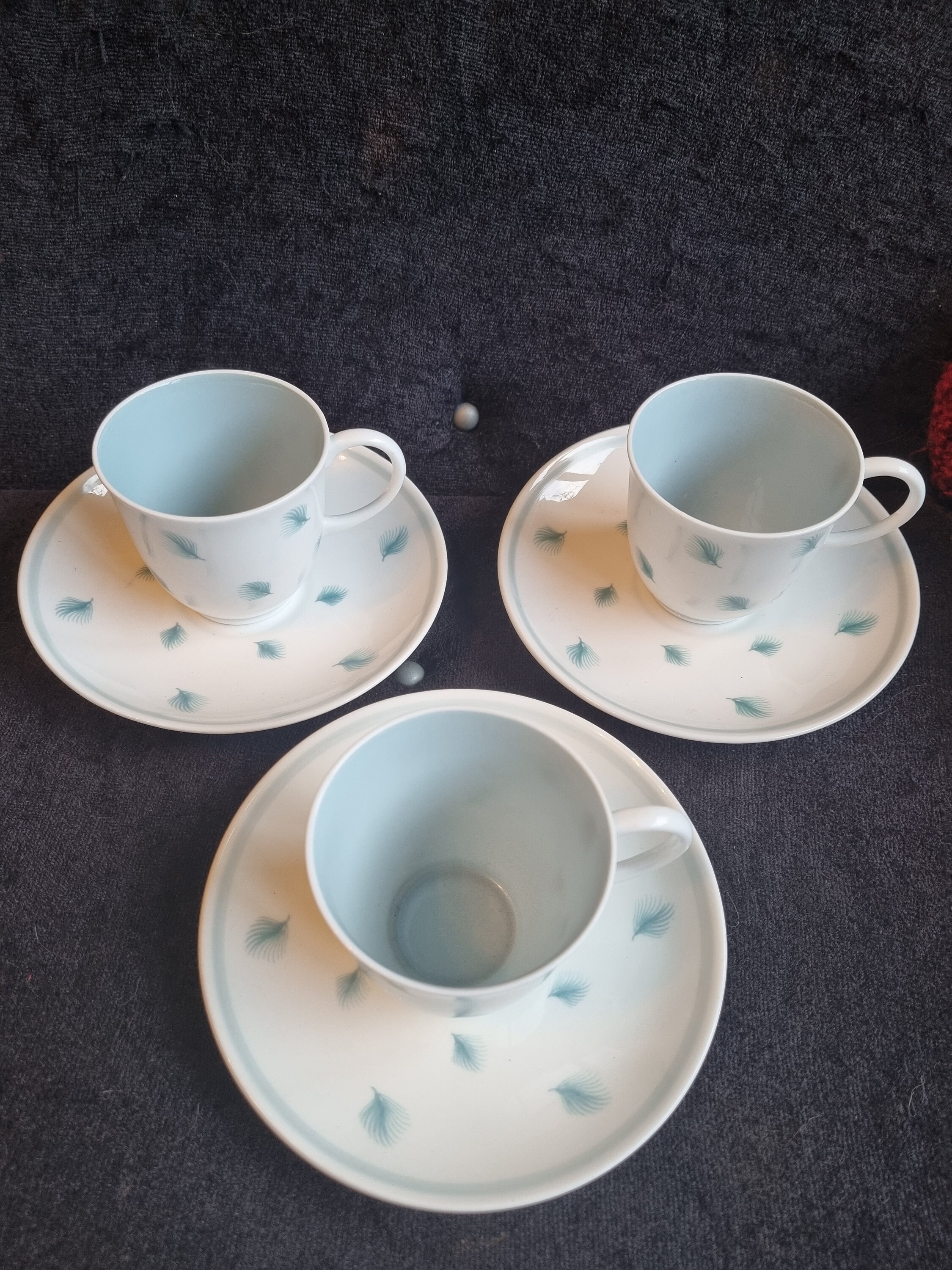 イギリス ス—ジ—•ク—パ― デミタスコーヒーカップ&ソ—サ— ヴィンテージ スージー クーパー デミタス コーヒー カップ 3 個セット