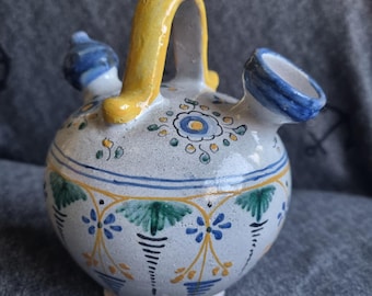 traditional vintage Spanish botijo water jug from Talavera Niveiro hand painted
