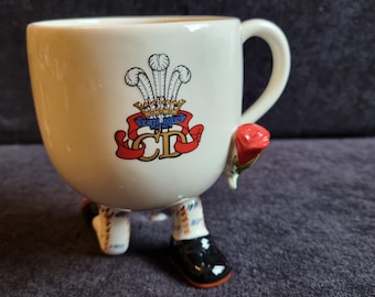 Carltonware Walking Sugar Bowl, Carltonware Sugar Bowl, Legs