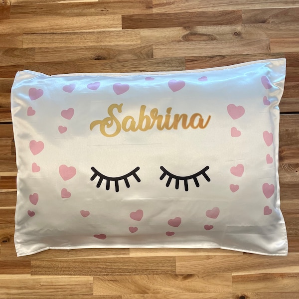 Personalized Satin Pillowcase for Hair and Skin Queen, Sleepover Party favors, Eyelash personalized party, PJ party - Set of 1