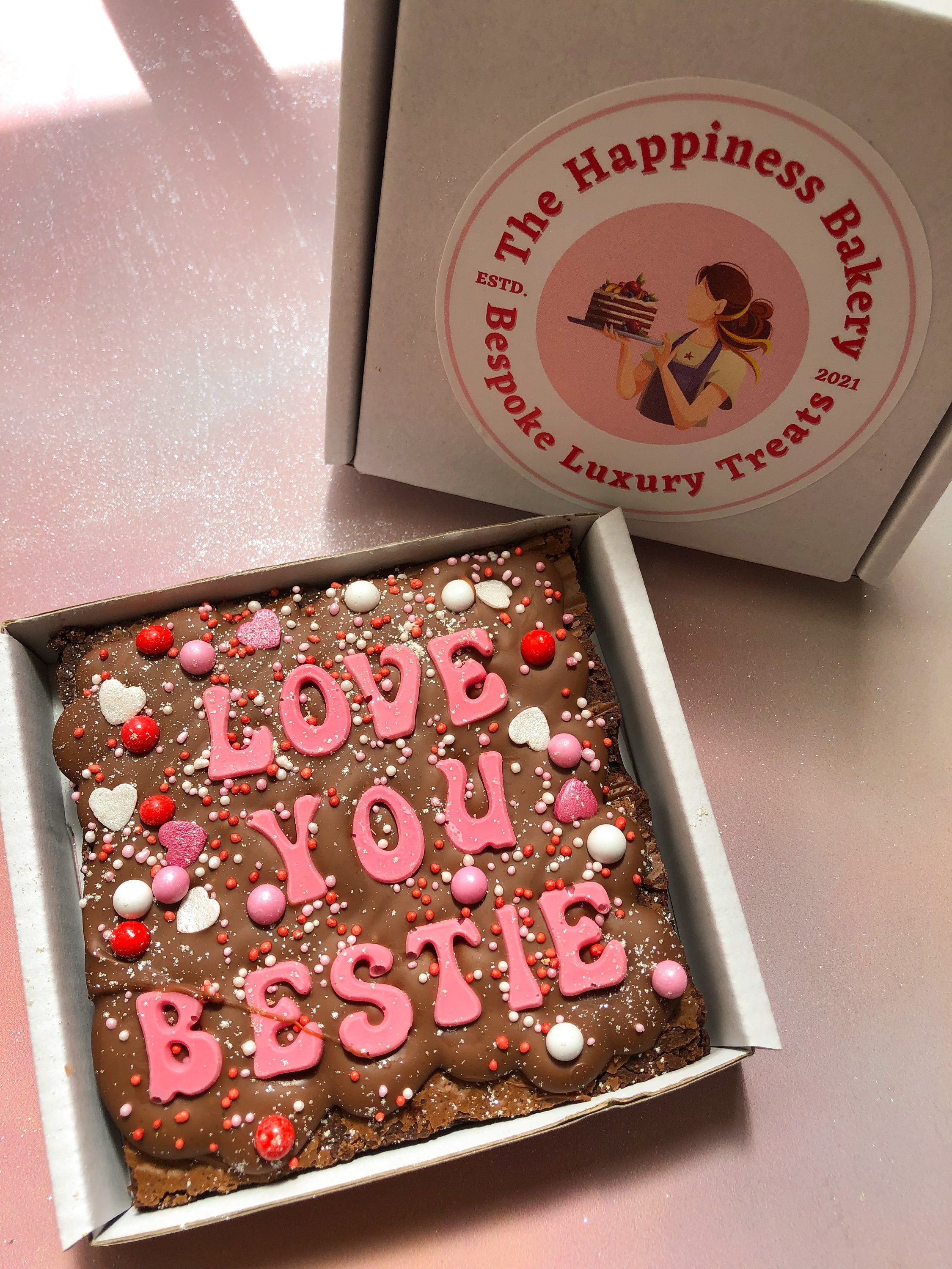 Caja Hanaq con mensaje personalizado en chocolate – SAN VALENTIN