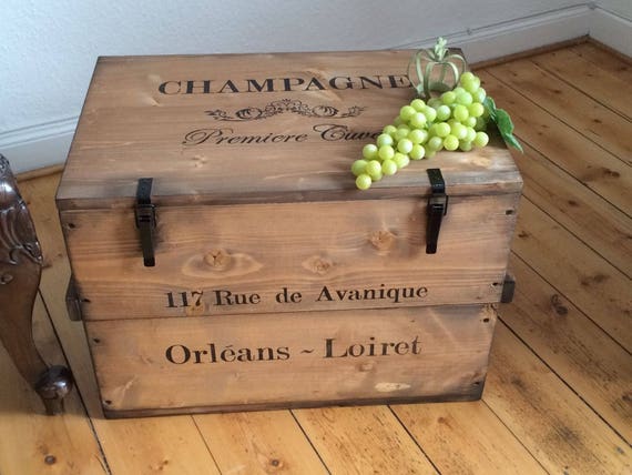Champagne storage box hotsell