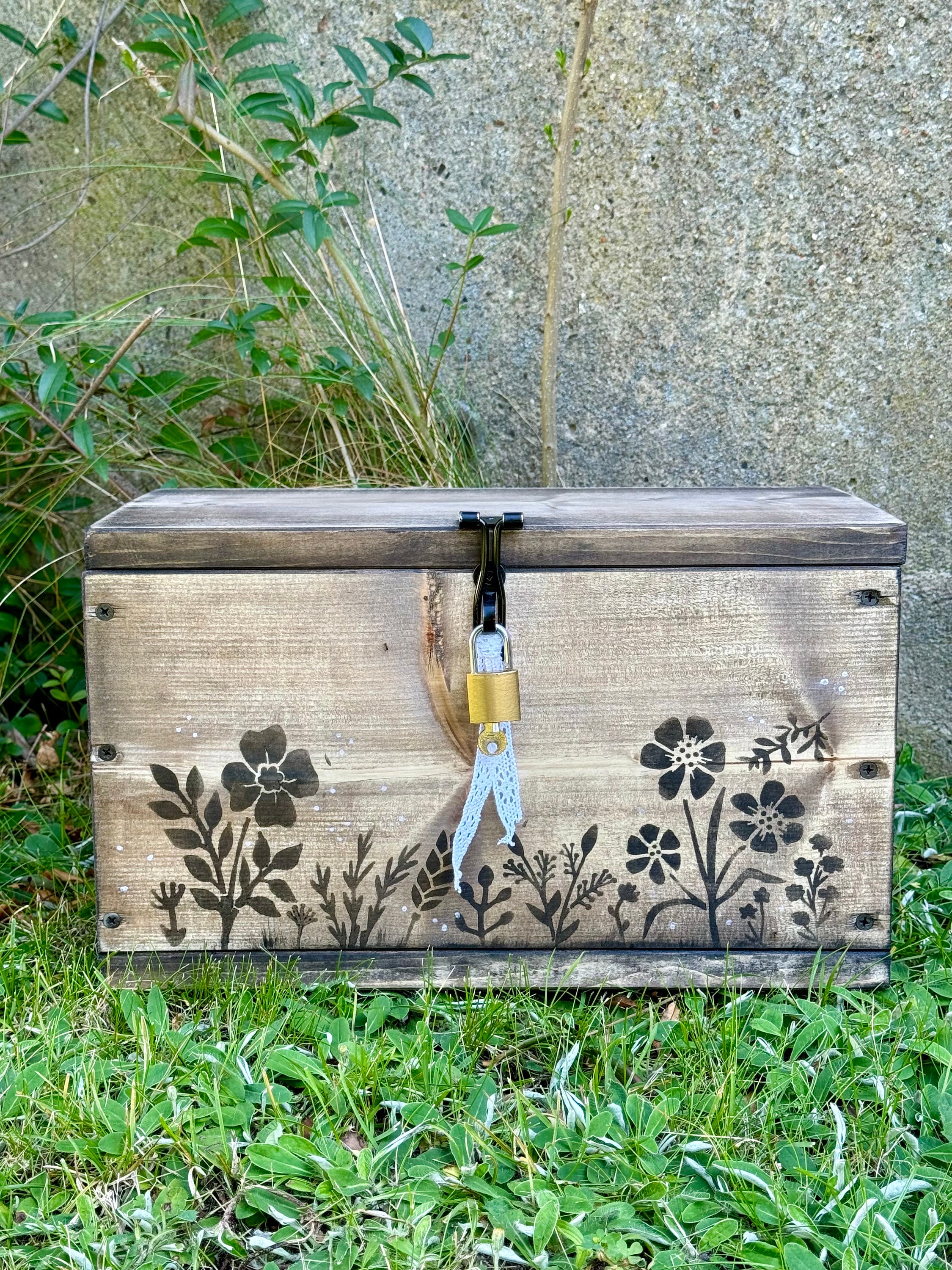 Holzkiste mit Schloss Holzbox Truhe Zeitkapsel Aufbewahrungsbox 