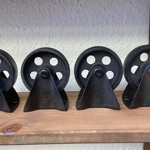 Vintage wheels size S Cast-iron wheels Industrial wheels Retro furniture castors