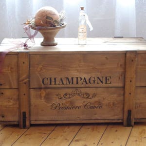 Chest wooden box cargo box bench coffee table "Champagne"
