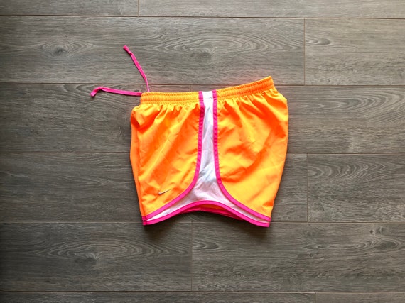 hot pink nike shorts