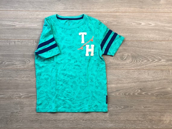 Rare vintage tommy hilfiger tee boys M siZe medium