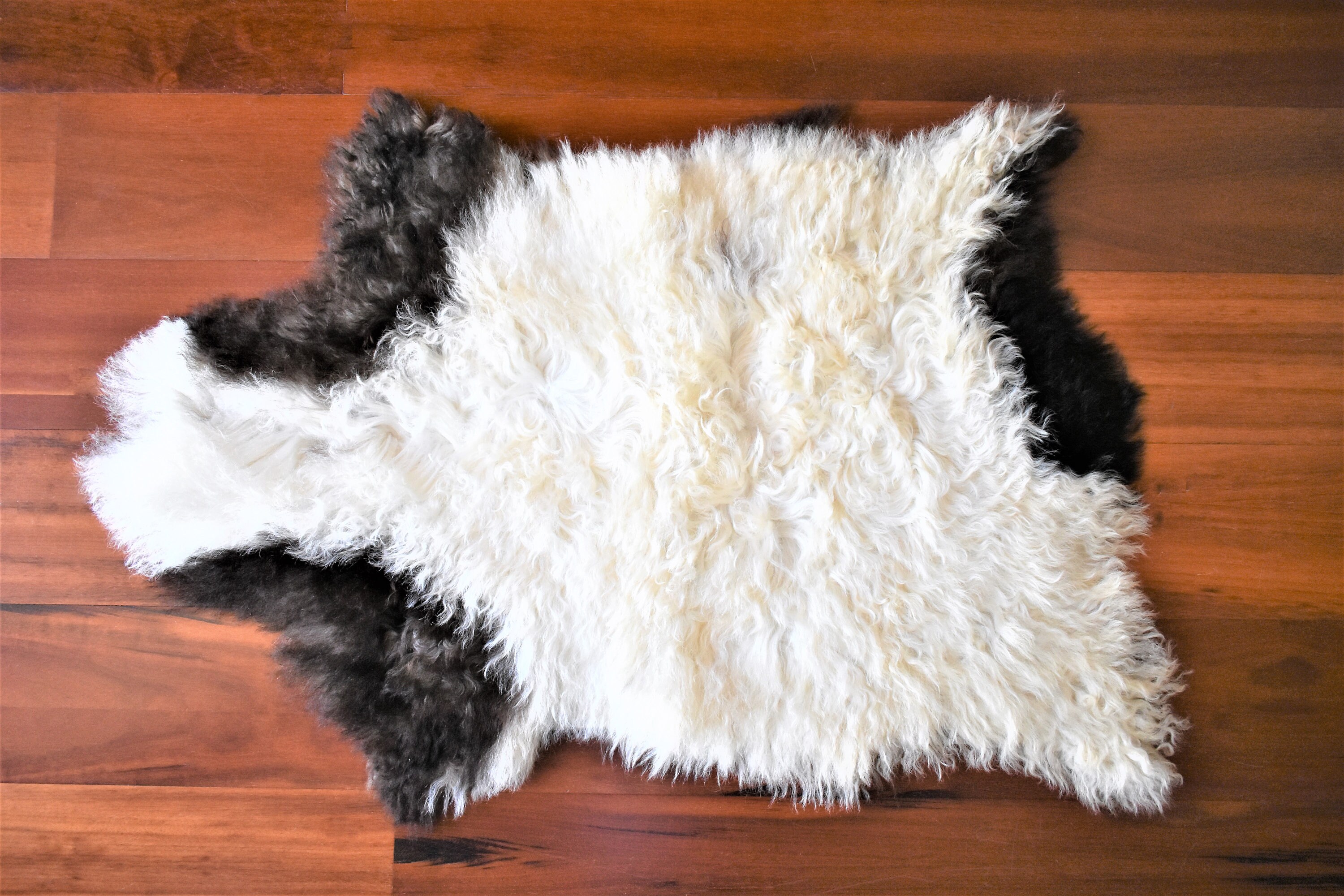 Mountain Decor Eco-Friendly Sheepskin Rug, Ethically ...