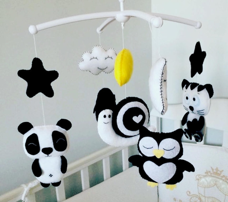 Black and white baby mobile Baby mobile Felt mobile Crib Etsy