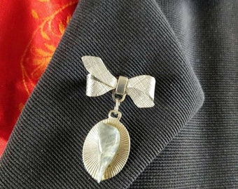 Cream Antique Vintage Pearl Brooch Pin Droplet Teardrop Gold Scarf Gift Dress UK 