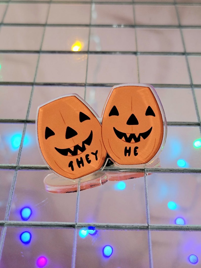 Pumpkin Pronoun Pin They/he