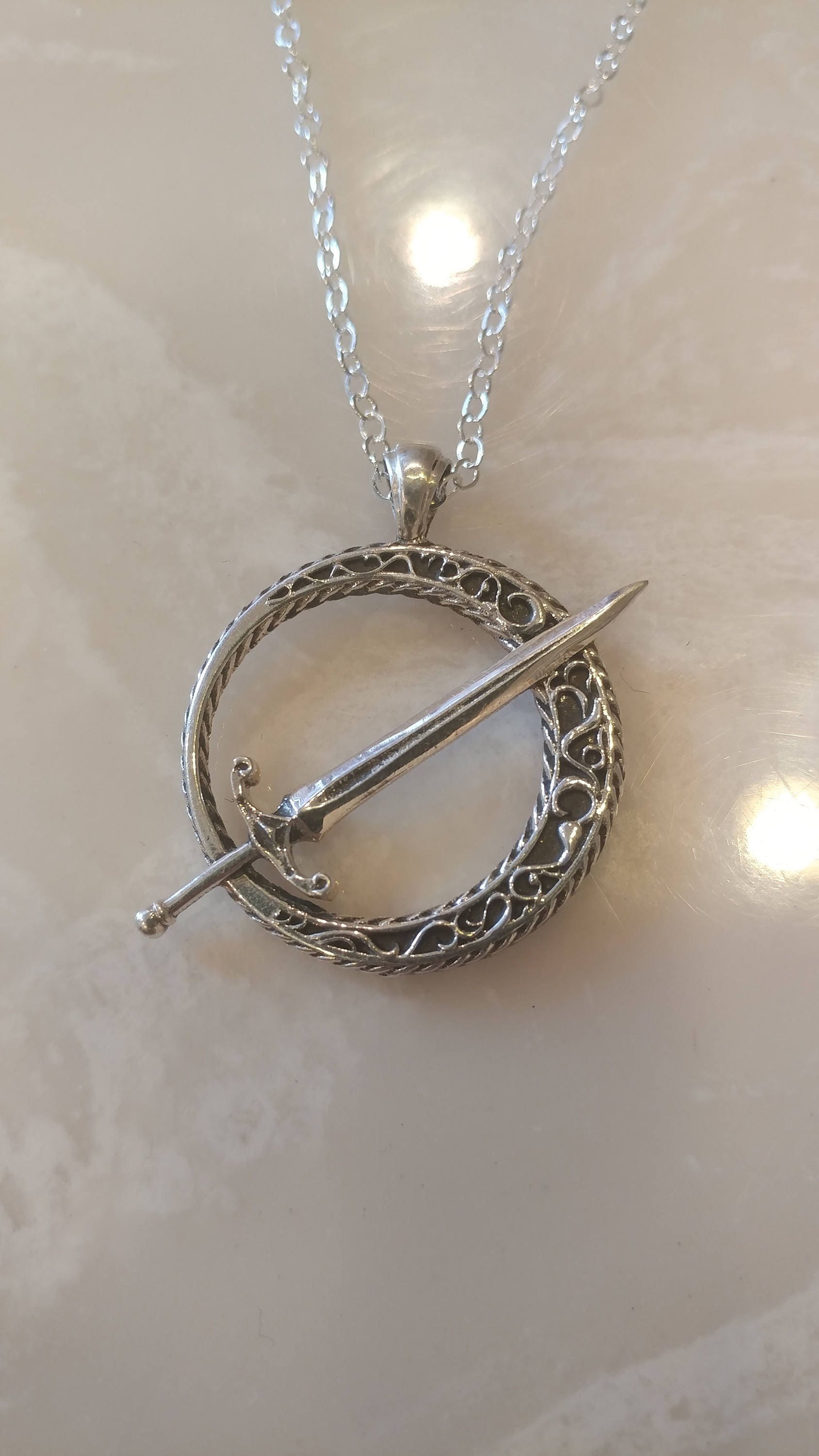 ダークソウル ペンダント　ネックレス 暗月の剣のペンダント | TORCH TORCH