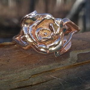 14K Rose Gold Rose and Leaf ring image 5