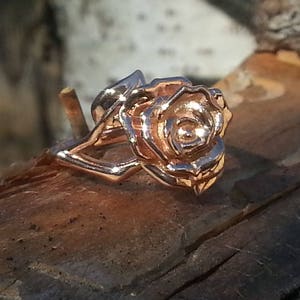 14K Rose Gold Rose and Leaf ring image 4