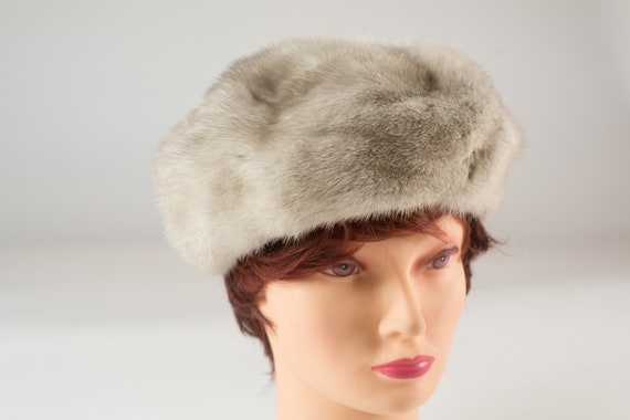 Vintage Ladies Fur Hat - 1960's Canadian Fur Women