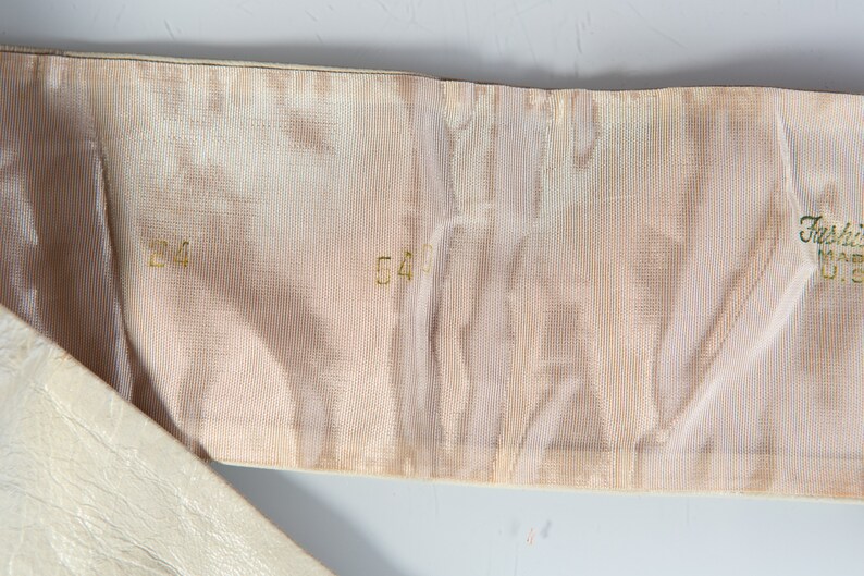 Vintage Waist Belt Small Size Women/'s Thin Leather Dolly Parton Style Belt